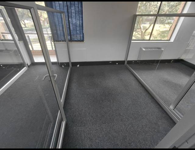 150M² OFFICE TO LET IN BRYANSTON
